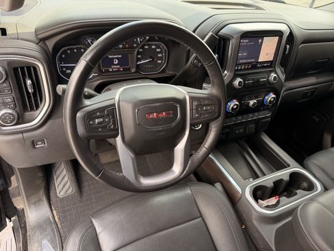 Used 2022 GMC Sierra 1500 SLT w/ SLT Convenience Package AWD/4WD image 14