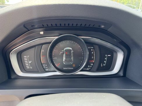 Used 2018 Volvo V60 T5 Cross Country AWD/4WD image 23