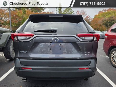 Used 2022 Toyota RAV4 XLE image 5