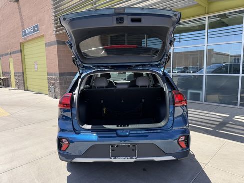 Used 2022 Kia Niro LX FWD image 34