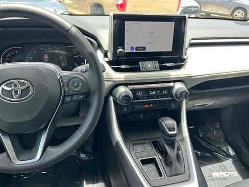 Used 2025 Toyota RAV4 XLE Premium FWD image 18