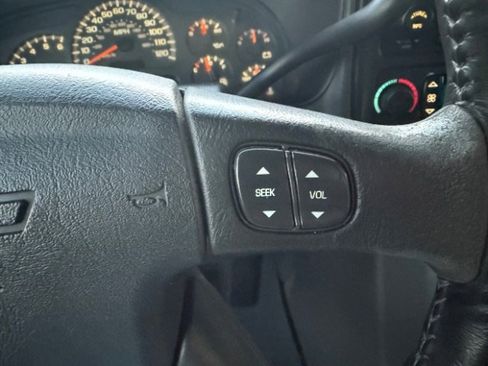 Used 2005 Chevrolet Tahoe Z71 w/ Preferred Equipment Group image 28