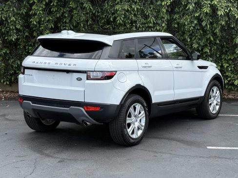 Used 2018 Land Rover Range Rover Evoque SE Premium AWD/4WD image 8