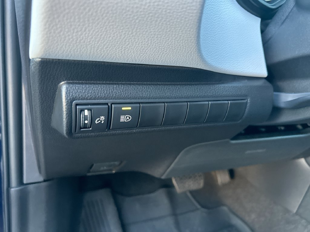 Used 2026 Toyota Corolla SE FWD image 13