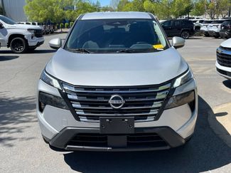 Used 2025 Nissan Rogue SV FWD video 2