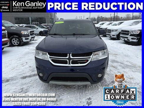 Used 2017 Dodge Journey SXT w/ Premium Group image 2