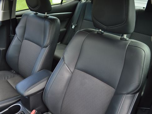 Used 2015 Toyota Corolla S FWD image 27