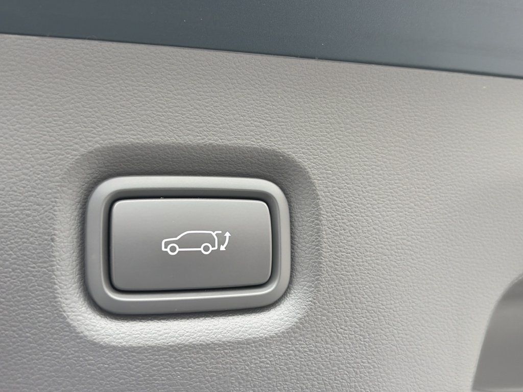Used 2024 Hyundai Ioniq 5 SEL RWD image 30