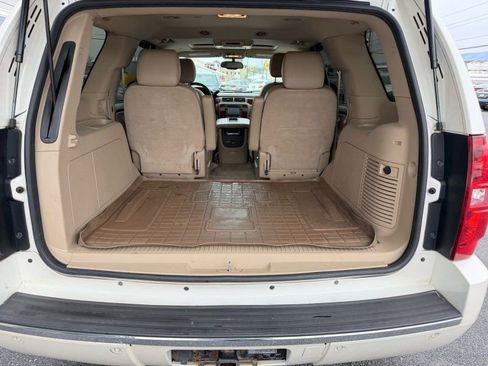 Used 2011 Chevrolet Tahoe LTZ image 14