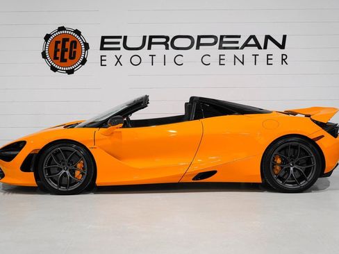 Used 2022 McLaren 720S Performance image 8