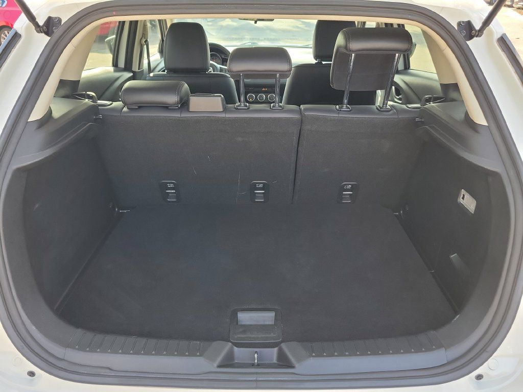 Used 2019 MAZDA CX-3 Touring w/ Touring I-ACTIVSENSE Package FWD image 16
