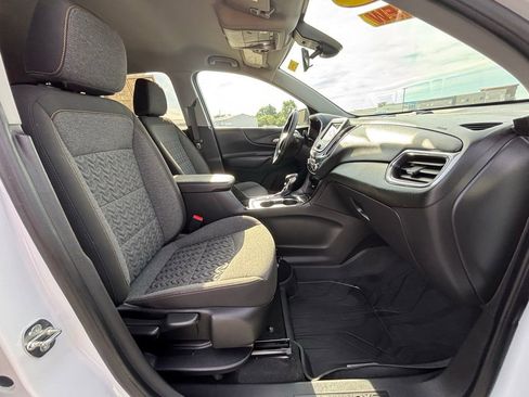 Used 2023 Chevrolet Equinox LT image 7