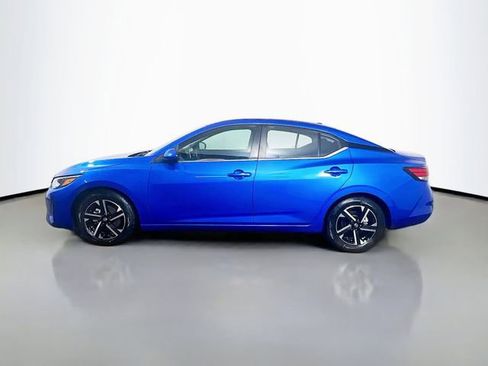Used 2024 Nissan Sentra SV image 6