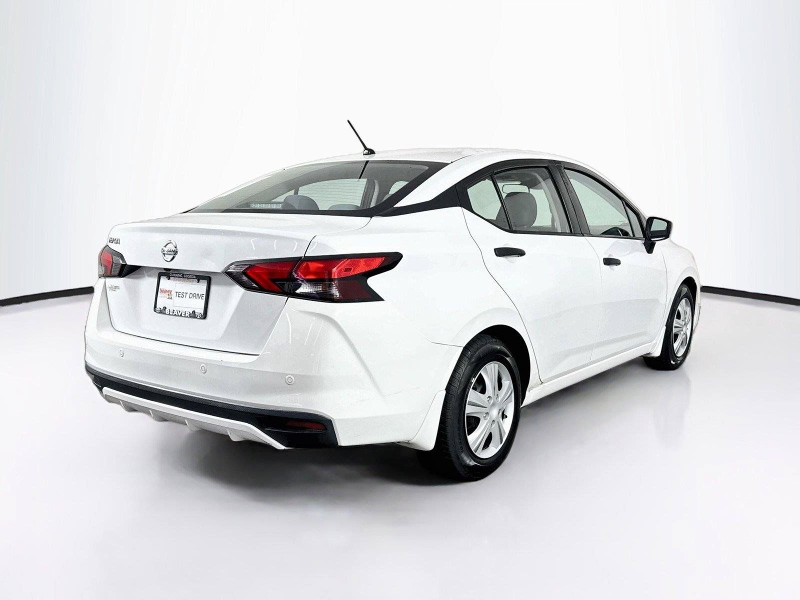 Used 2020 Nissan Versa S FWD image 2