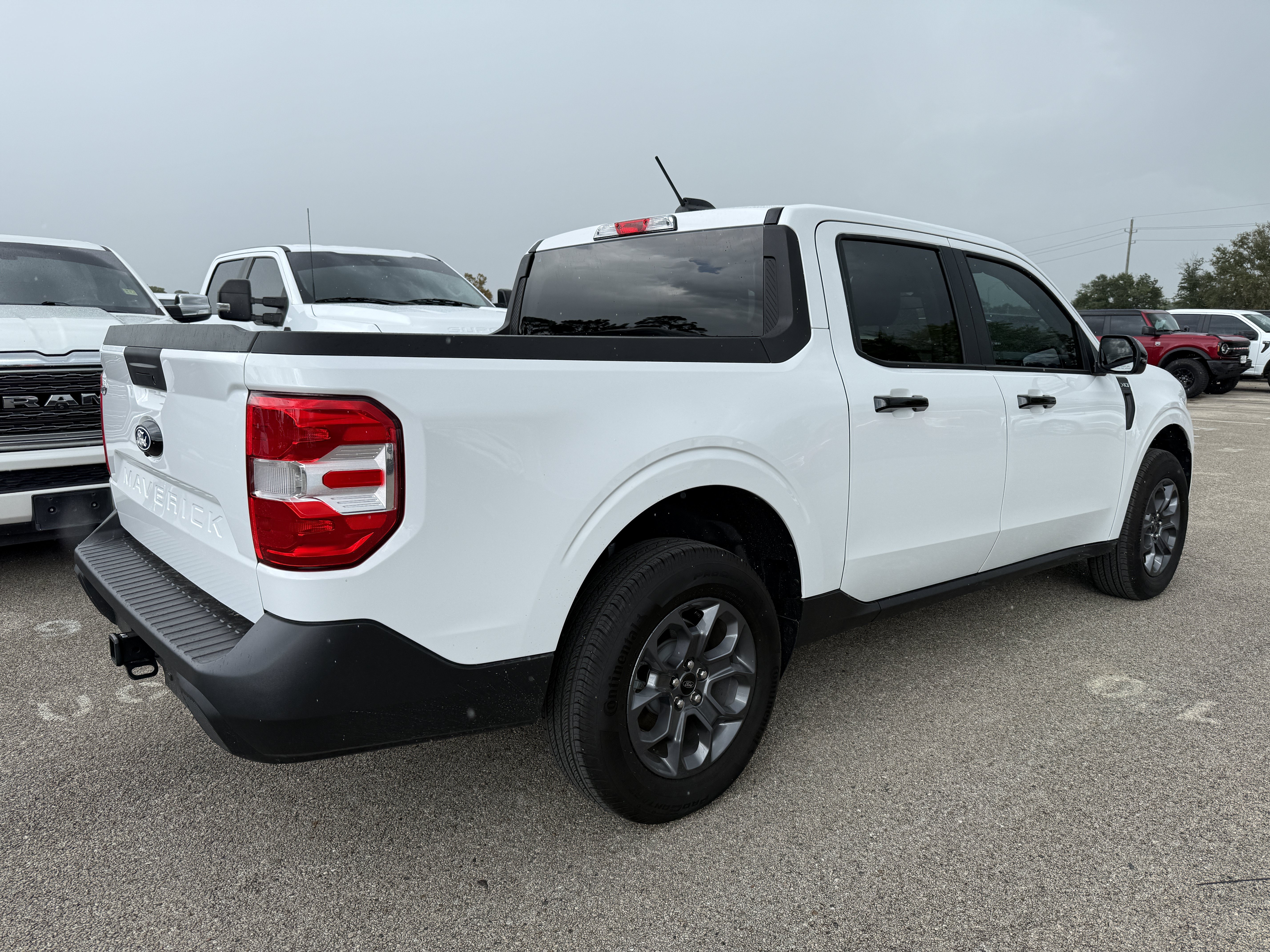Used 2026 Ford Maverick XLT FWD image 2