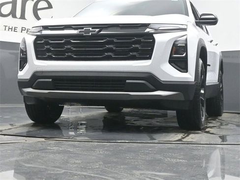 New 2026 Chevrolet Equinox LT w/ Convenience Package II image 34