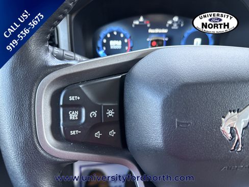 Used 2025 Ford Bronco Badlands image 18