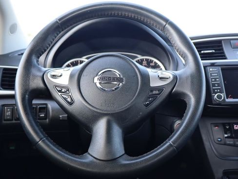 Used 2019 Nissan Sentra SV FWD image 19
