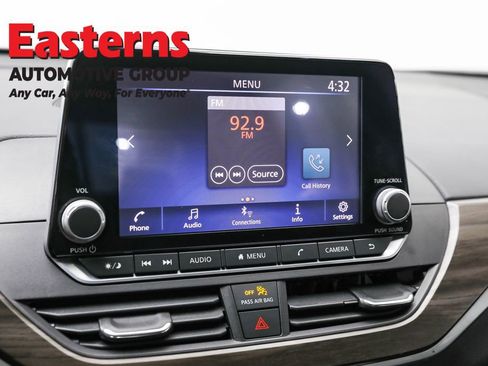 Used 2023 Nissan Altima 2.5 SV image 19