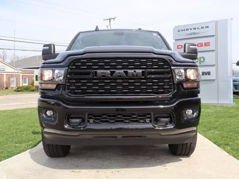 Used 2024 RAM 2500 Big Horn w/ Night Edition AWD/4WD image 6