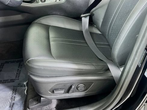 Used 2022 Kia Sorento S w/ Panoramic Sunroof Package AWD/4WD image 25