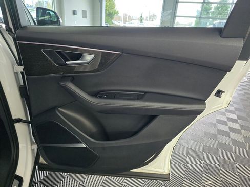 Used 2025 Audi Q7 3.0T Premium Plus image 44