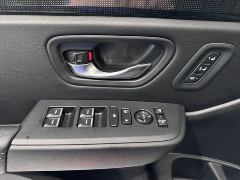 Used 2025 Honda Pilot Elite image 29