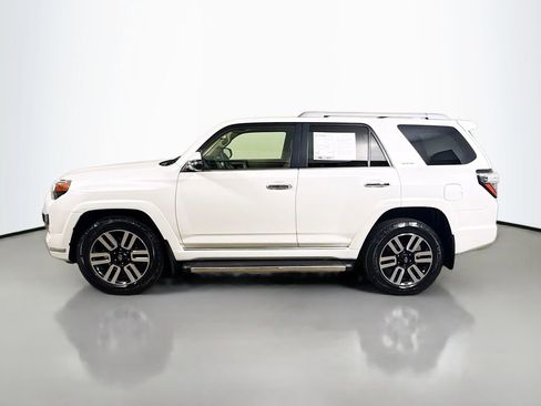 Used 2022 Toyota 4Runner Limited AWD/4WD image 4
