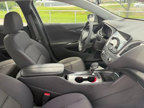 Used 2023 Chevrolet Malibu LT FWD image 29
