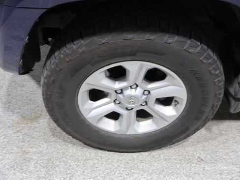 Used 2014 Toyota 4Runner SR5 Premium AWD/4WD image 9
