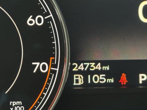 Used 2020 Bentley Bentayga image 19