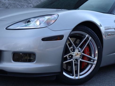 Used 2007 Chevrolet Corvette Z06 w/ Preferred Equipment Group image 18