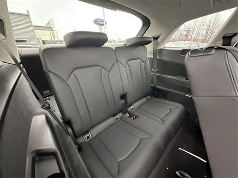 Used 2024 Audi Q7 2.0T Premium Plus image 38
