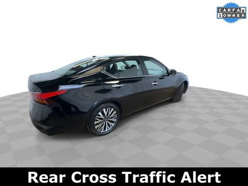 Used 2024 Nissan Altima 2.5 SV image 3
