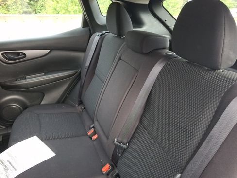 Used 2018 Nissan Rogue Sport S AWD/4WD image 10