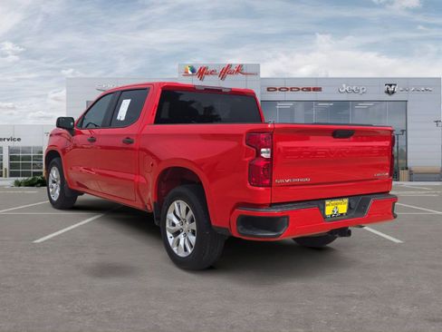 Used 2022 Chevrolet Silverado 1500 Custom RWD image 3