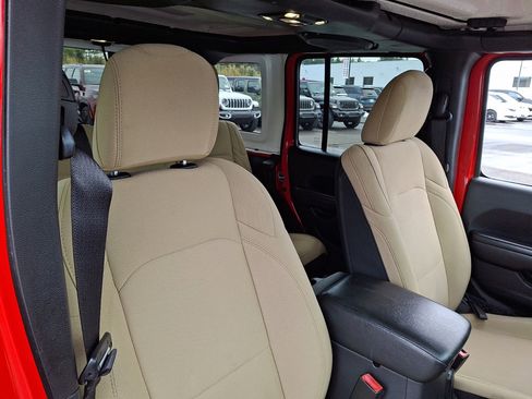 Used 2021 Jeep Wrangler Unlimited Sport image 13