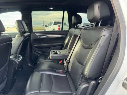 Used 2023 Cadillac XT6 Luxury FWD image 15