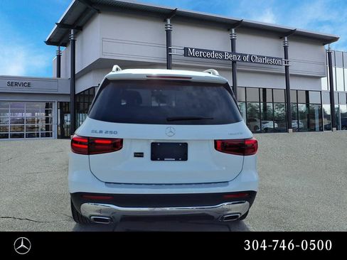 New 2026 Mercedes-Benz GLB 250 4MATIC image 4