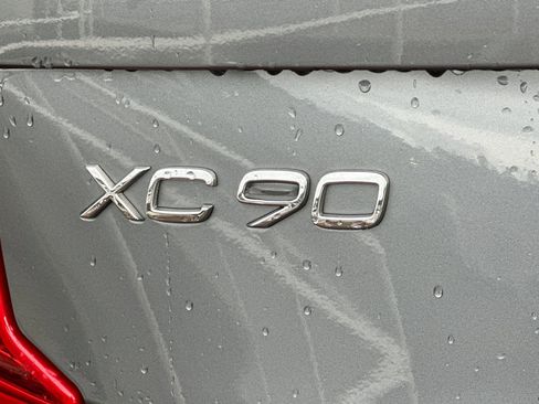 Used 2017 Volvo XC90 T6 Inscription w/ Vision Package image 12