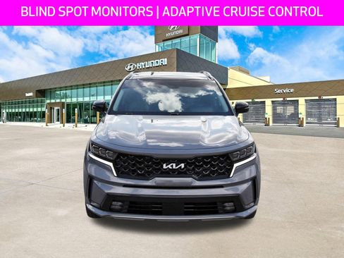 Used 2023 Kia Sorento SX FWD image 2
