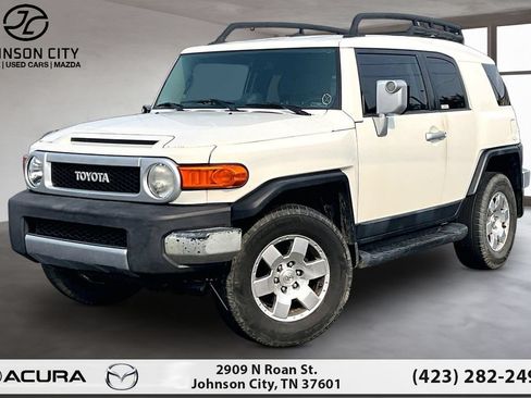 Used 2010 Toyota FJ Cruiser 4WD image 1