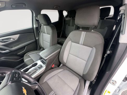 Certified 2025 Chevrolet Blazer LT image 24