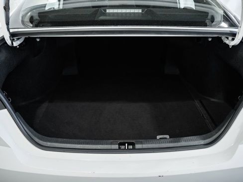 Used 2025 Toyota Camry LE FWD image 9
