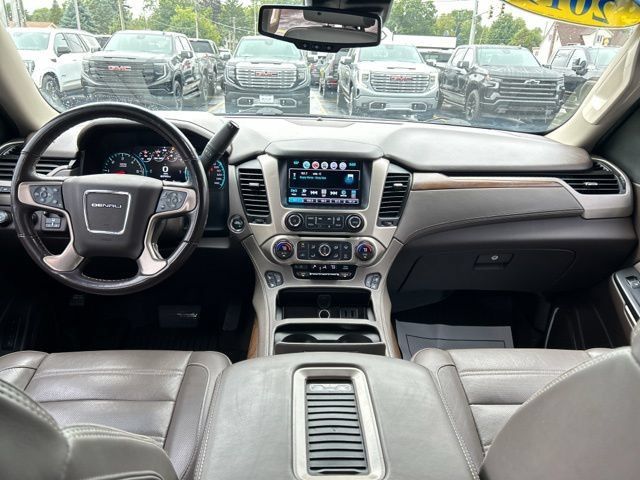 Used 2019 GMC Yukon XL Denali w/ Denali Ultimate Package AWD/4WD image 29