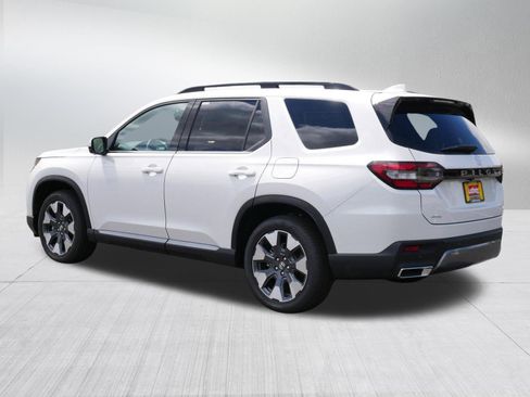 New 2026 Honda Pilot Elite image 5