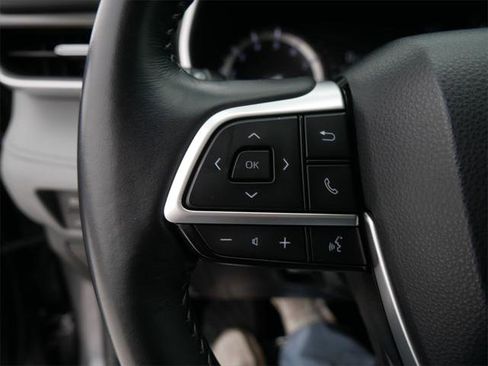 Certified 2022 Toyota Highlander XLE image 26