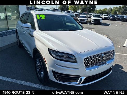 Certified 2019 Lincoln Nautilus Select FWD image 10