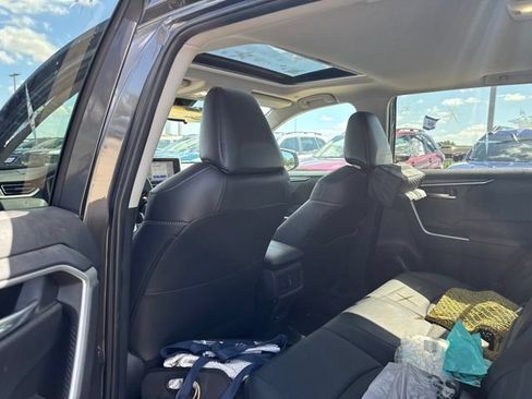 Used 2023 Toyota RAV4 XLE Premium FWD image 8