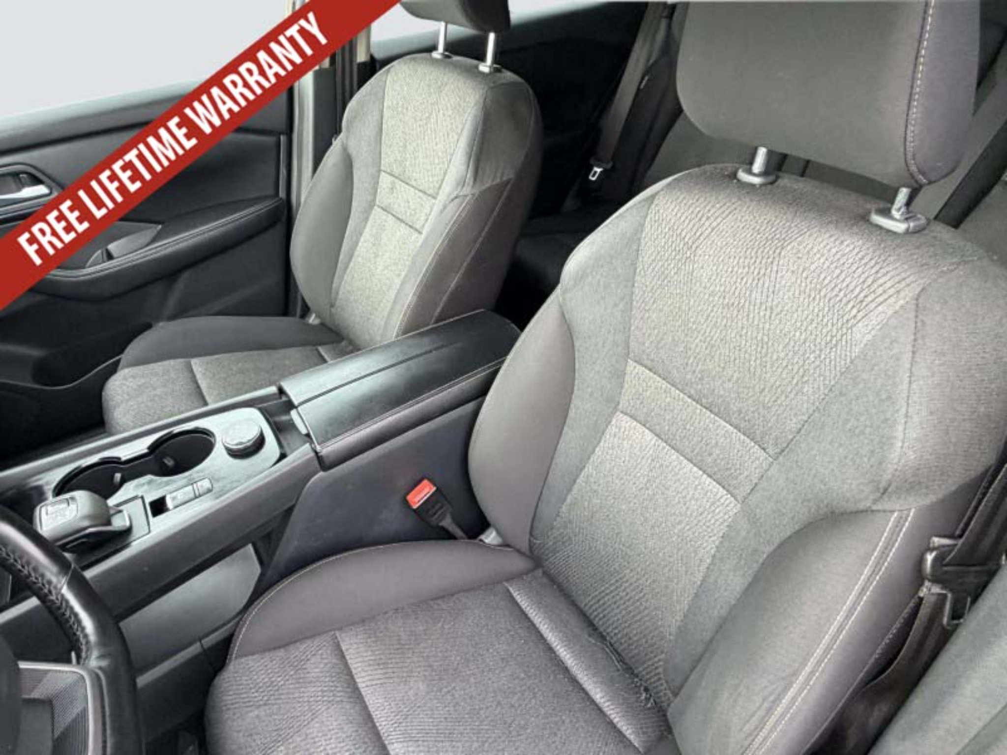 Used 2025 Nissan Rogue SV AWD/4WD image 19